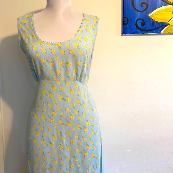 2 OF US flower print maxi dress with tie back .. so pretty.. flowy - Picture 1 of 6